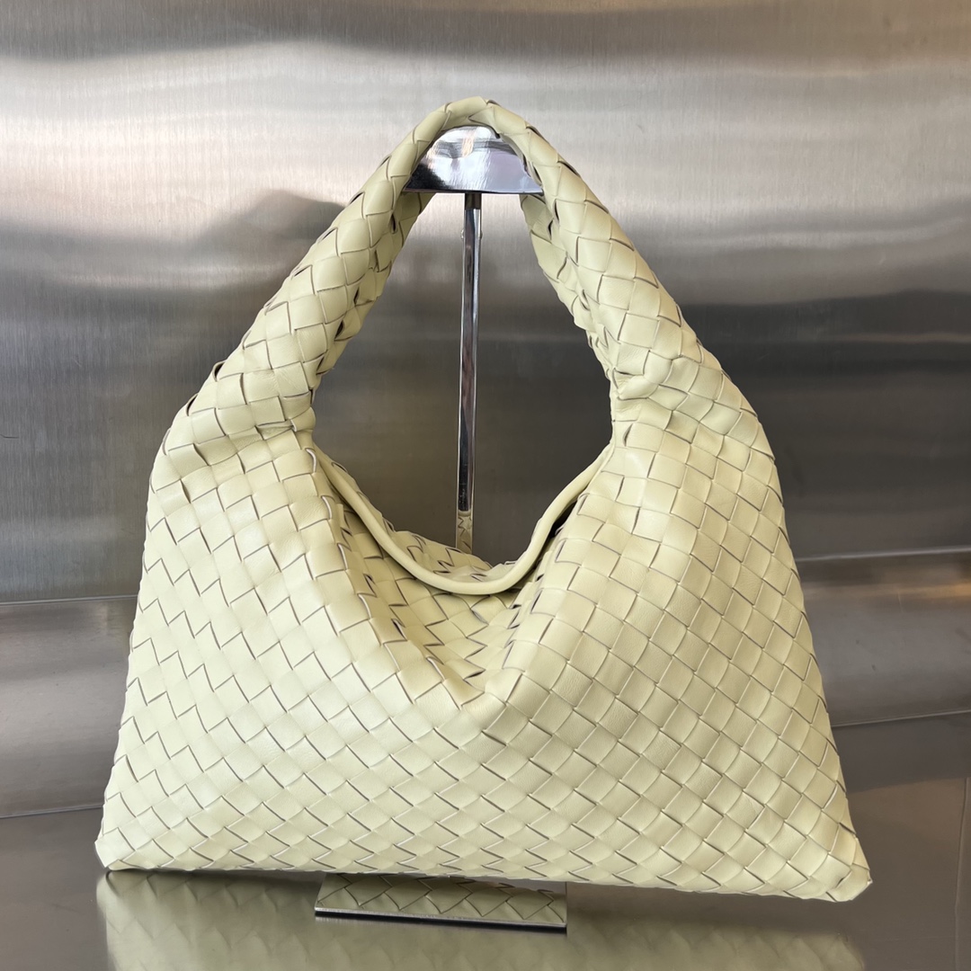 Small Hop Intrecciato Leather Shoulder Bag Cream 